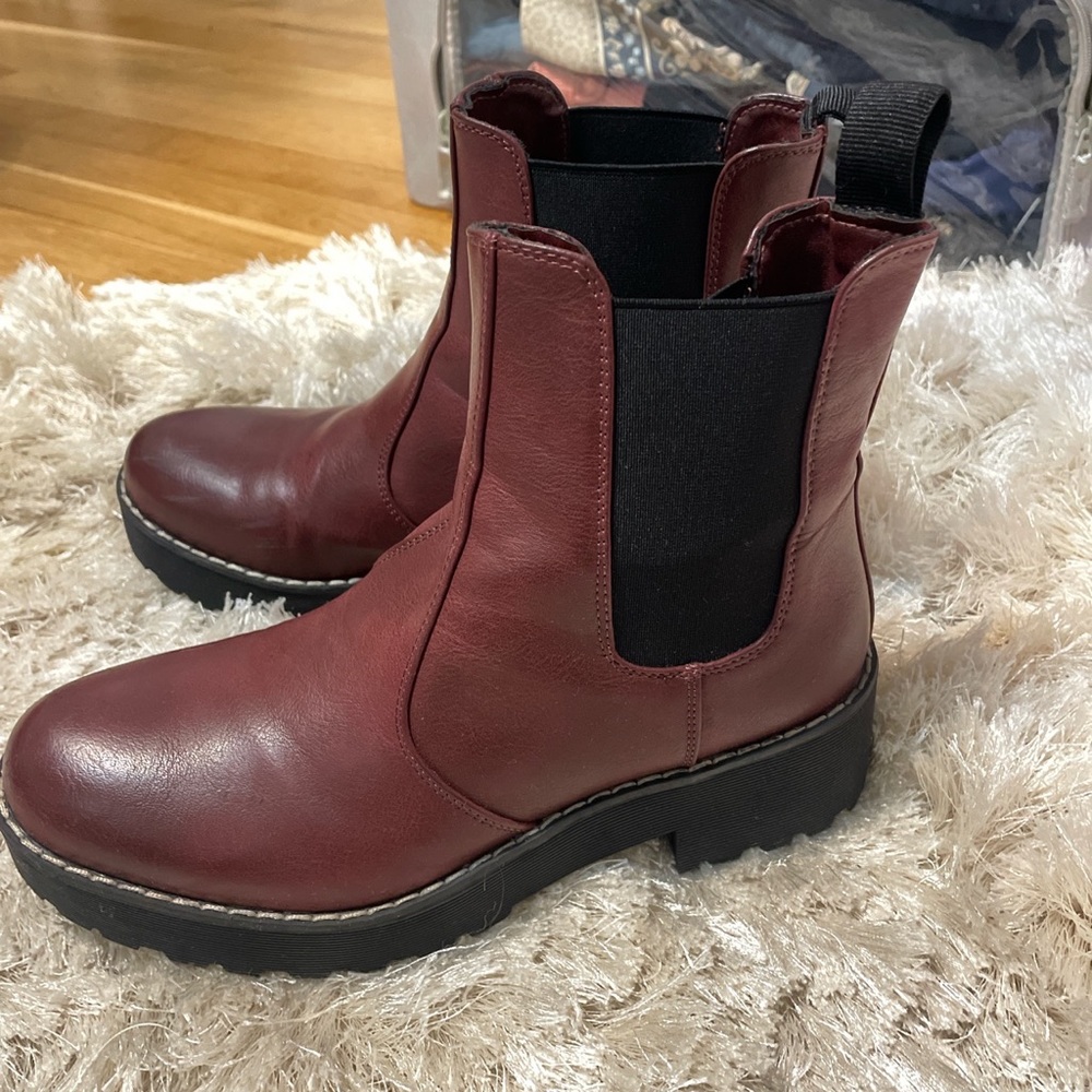“Dirty laundry” brand booties